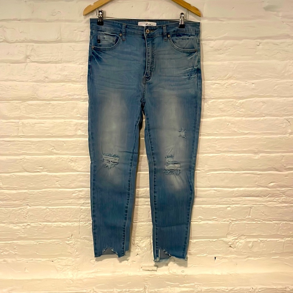 KanCan Wight Wash Skinny Jean (Size 13)